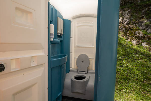 Best High-end porta potty rental  in Dunnellon, FL