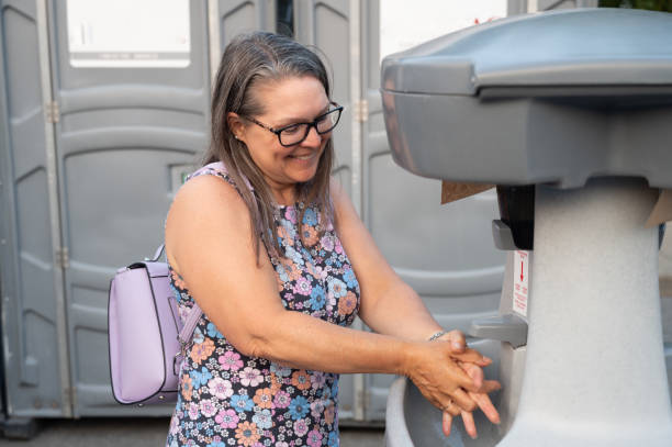 Best Best portable toilet rental  in Dunnellon, FL